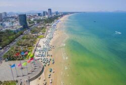 Cần chuẩn bị gì khi đi tắm biển